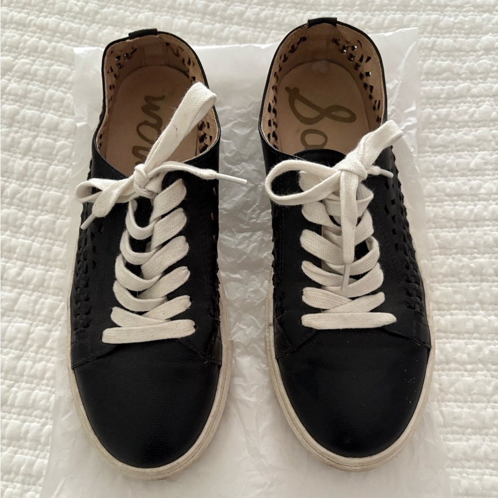 Sam Edelman, size 8. Women's Black Leather Sneakers